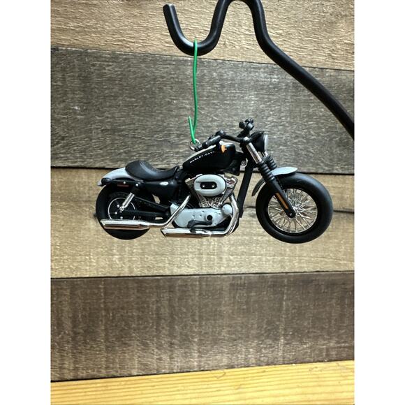 Hallmark Keepsake HARLEY DAVIDSON Ornament XL 1200 Sportster Nightster In Box - Picture 1 of 5